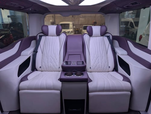 Toyota Granvia 2020