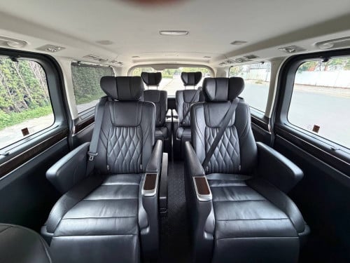 Toyota Granvia 2023 មួយទឹកស្អាត98%