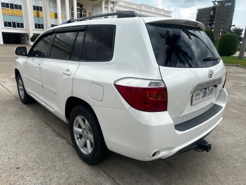 Toyota Highlander បួនម៉ាសុីន ឆ្នាំ2010 ម្ចាស់ដើម