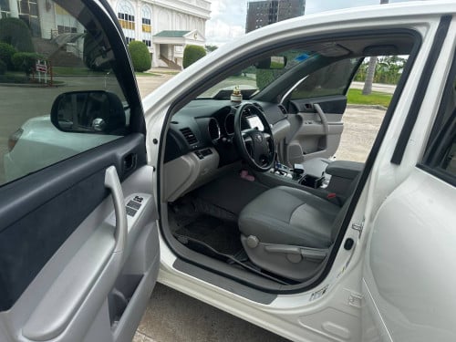 Toyota Highlander បួនម៉ាសុីន ឆ្នាំ2010 ម្ចាស់ដើម