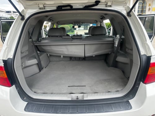 Toyota Highlander បួនម៉ាសុីន ឆ្នាំ2010 ម្ចាស់ដើម