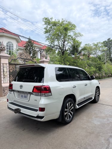 Toyota Land Cruiser 2009 up 2021សាំង 34500$