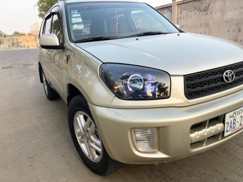 Toyota RAV4 ឆ្នាំ2002 ប៉ុងមួយ​ ម៉ាសុីនប្រអប់លេខរត់ស្រួល