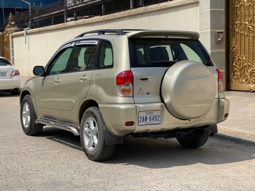 Toyota RAV4 2002 V4 ប៉ុង1