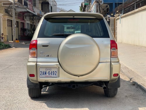 Toyota RAV4 2002 V4 ប៉ុង1
