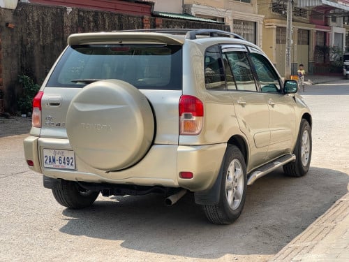 Toyota RAV4 2002 V4 ប៉ុង1