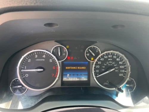 Toyota Tundra ឆ្នាំ2015 ប៉ុង2 ក្រដាសពន្ធ ធានាឡានស្អាត