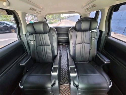 Toyota Vellfire ឡើង Alphard 012