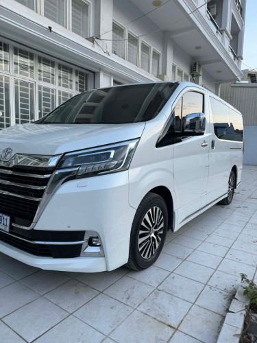 Toyoto Grandvia 2020:62800$ចរចារបាន