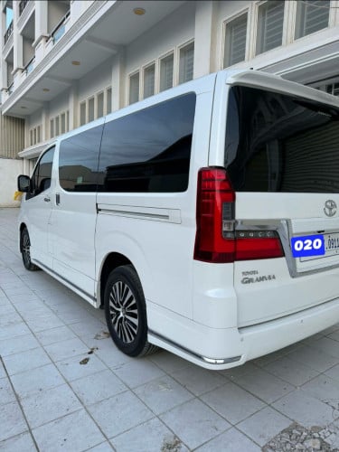 Toyoto Grandvia 2020:62800$ចរចារបាន