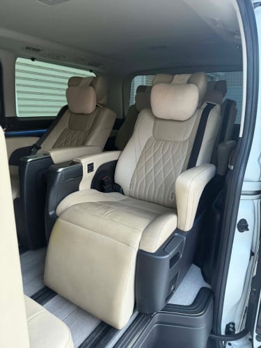 Toyoto Grandvia 2020:62800$ចរចារបាន