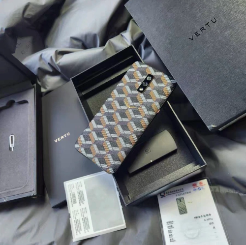 Vertu Life