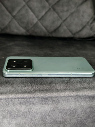 Xiaomi 14 98%