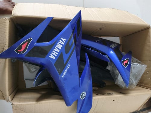 Yamaha ZR 150  Cover set
