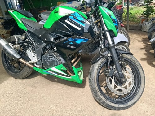 Z250ស្លាកលេខកាតគ្រីFull tax