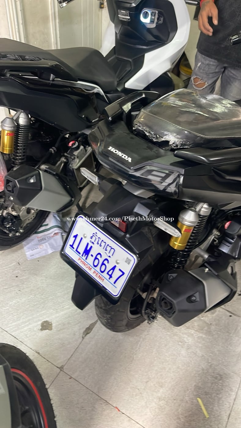 ស្អាត់បងៗADV023.160cc