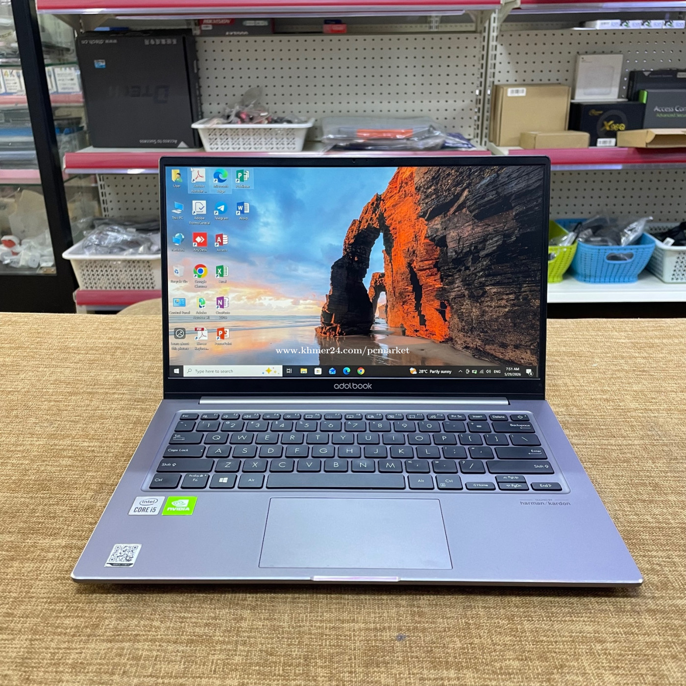 Asus Adolbook
