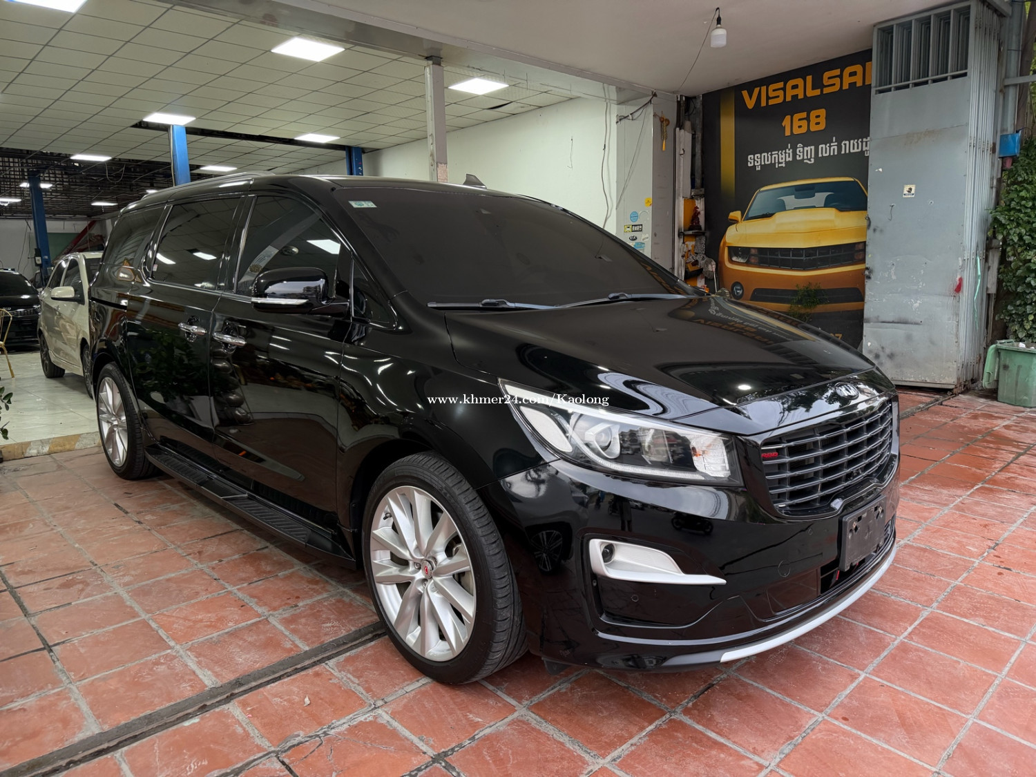 Kia Carnival 2019 Full Options មហាថ្មី
