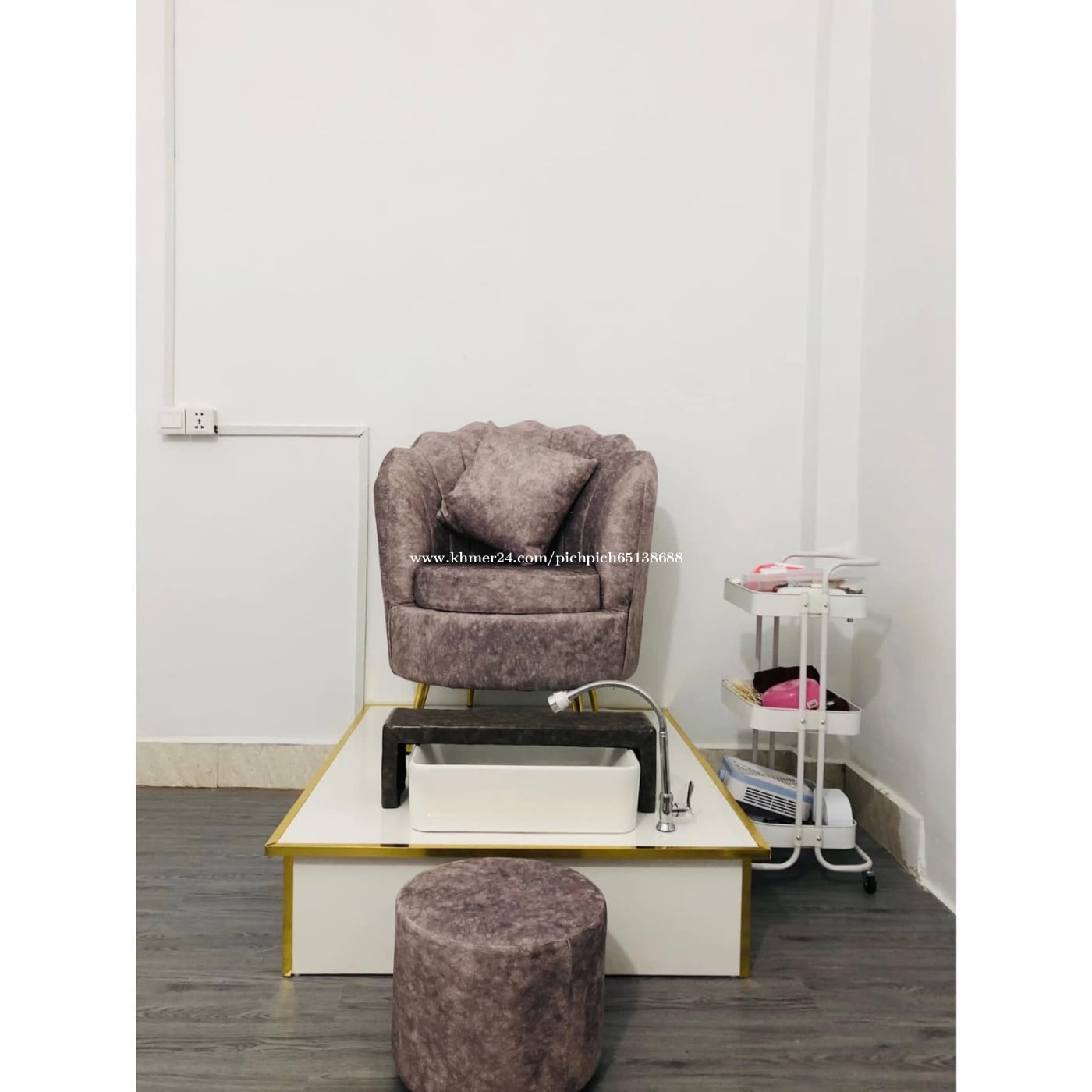 Pedicures Chairs