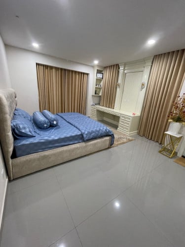 ផ្ទះវីឡាឃ្វីនកែង សម្រាប់លក់ បន្ទាន់ខ្លាំង