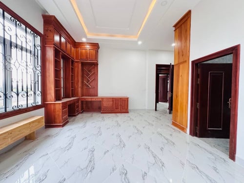 វិឡាទោលសំរាប់លក់បន្ទាន់ខ្លាំង នៅអ័រគីដេរជ្រោយចង្វា