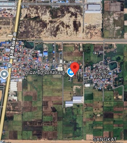 ដីលក់ជាប់ផ្លូវបេតុងភូមិ