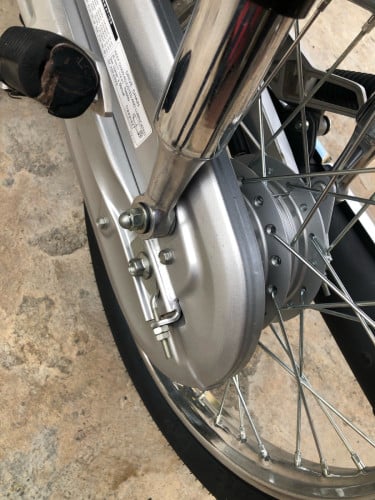 ម៉ូតូស្អាតខ្ចីសារណុំ