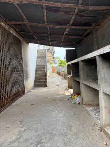 ផ្ទះជួល រឺលក់ ផ្ទះជួលមានច្រើនបន្ទប់ អាចជូលយកដាច់ក៏បាន ទិញដាច់ក៏បាន