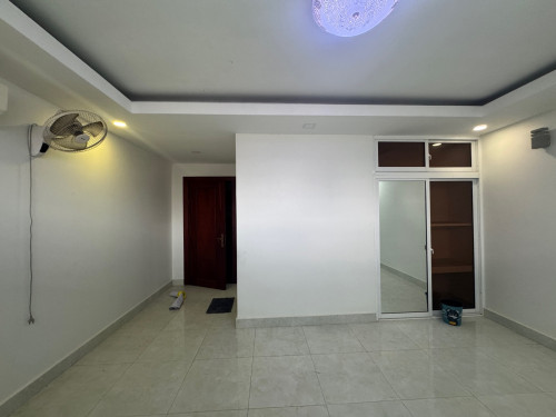 ផ្ទះអាជីវកម្មសម្រាប់លក់ នៅក្រុងតា
