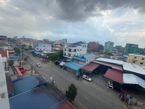 ផ្ទះអាជីវកម្មសម្រាប់លក់ នៅក្រុងតា