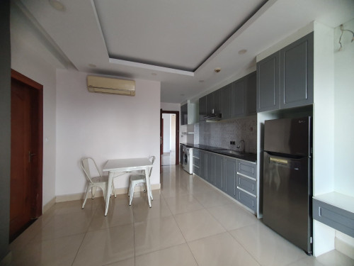 អគារជួល ស្ថិតនៅជិតកីឡាដ្ឋានអូឡាំពិក