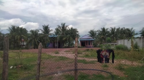 ដីលក់ក្រុងកំពត