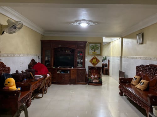 ផ្ទះលក់ជិតផ្សារចាក់អង្រែក្រោម