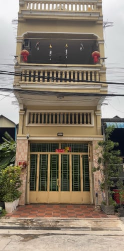 ផ្ទះលក់ជិតផ្សារចាក់អង្រែក្រោម