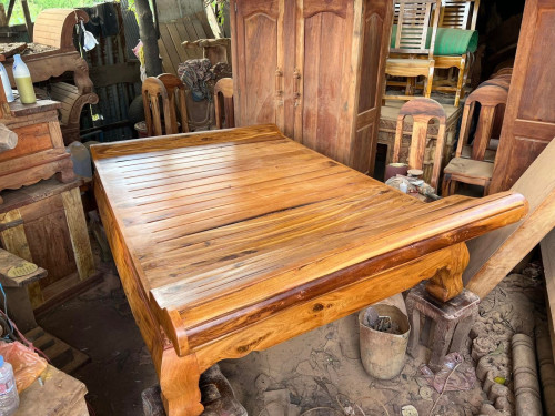 គ្រែ​ ព្រះនាងកោង