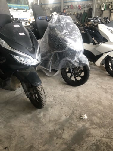 ម៉ូតូបើកញិញចាប់ចង់ទិញទាកទងមោ