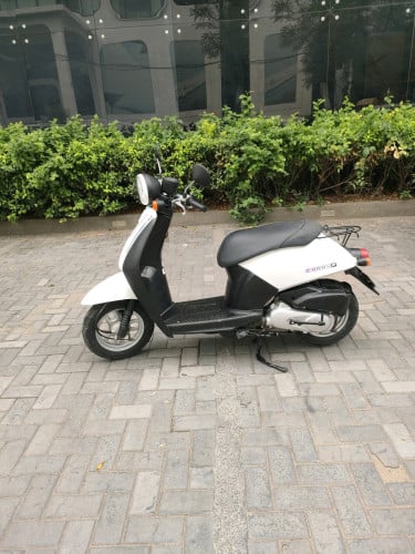 ម៉ូតូលក់