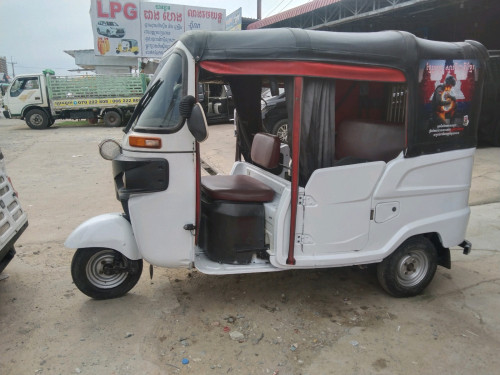កង់បីលក់ 019 នៅស្អាតបងទិញយកប្រើតែម្ដង តម្លៃ 1690 ចចារបាន