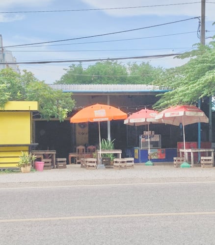 ប៉ៃលិន : ដីនឹងផ្ទះលក់ 10m*40m ទល់មុខភ្នំយ៉ាត ជាប់ផ្លូវធំ (ទីតាំងល្អសម្រាបរកស៉ី)