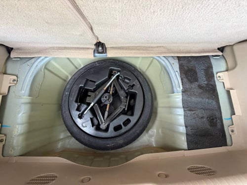 ឡានលក់ឆ្នាំ០៦​ ហ្វូល4900$​ ចរចារ