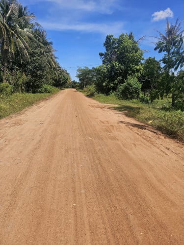 ដីលក់ 5000$ ផ្ទេរសិទ្ធលើអ្នកទិញ