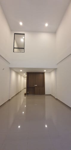 សបហោសជីបម៉ុង598 លក់បន្ទាប់