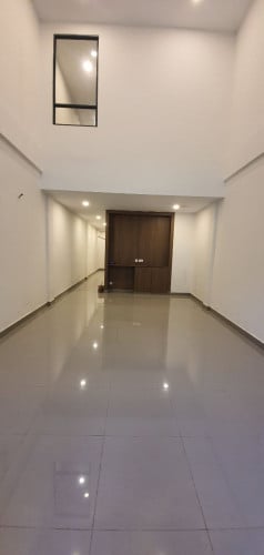 សបហោសជីបម៉ុង598 លក់បន្ទាប់