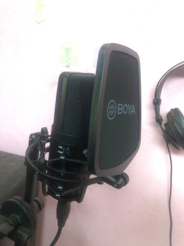 មេក្រូស្ទូឌីយ៉ូ Boya BM800 Studio Condenser​ Microphone​ (មួយទឹក)