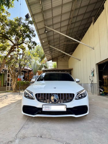 ឡានលក់ C300 AMG Night package 2015 តំលៃ22500$ ដាច់