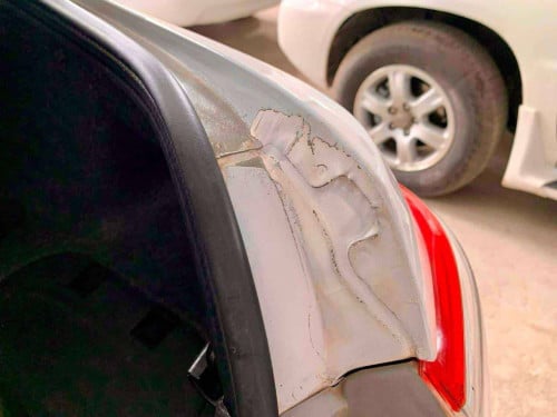 ឡានលក់ Camry 09 LE កៅអីចុច ព៉ោង9 ក្នុងលឿង ម៉ាញ៉េJBL មានហ្រ្វាំងABS & VSC ពណ៌ស