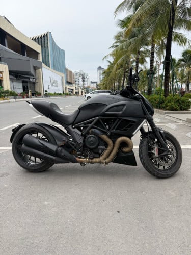 ម៉ូតូ Ducati Diavel ឆ្នាំ2013