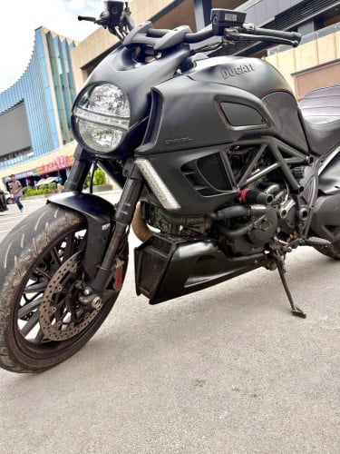 ម៉ូតូ Ducati Diavel ឆ្នាំ2013
