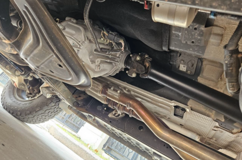 ម្ចាស់ដេីមថ្មីខ្លាំង Ford Ranger Raptor សាំង 2023
