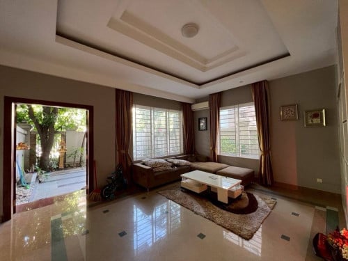 #forsale វីឡាភ្លោះ លក់ នៅក្នុងបុរីប៉េងហួតបឹងស្នោរ ( គម្រោង ផ្លាទីនីម)
